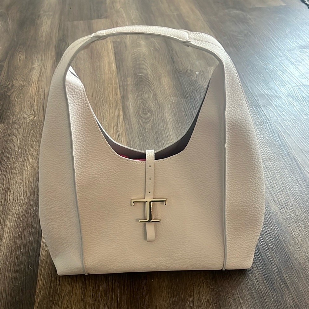 “T” Hobo Handbag, soft white leather 🤍🤍🤍